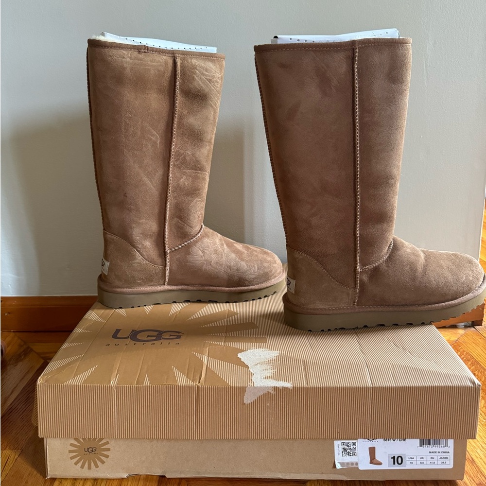 NWT Ugg Chestnut Tall Boots Women’s Size 10